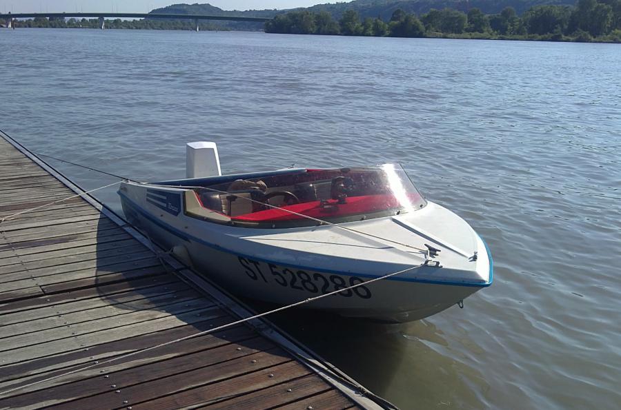 Bateau 8CV